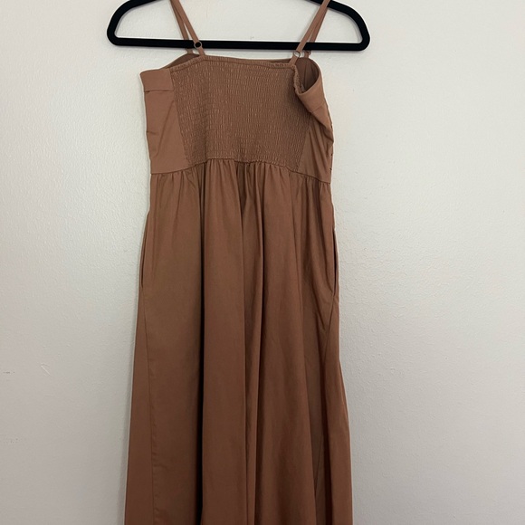 Versona Tan Midi Dress - Picture 5 of 9